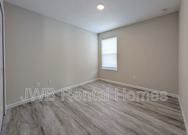 Building Photo - 7630 Cocoa Ave