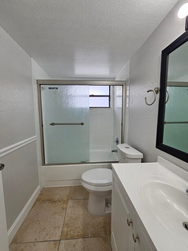 Building Photo - 1421 Windorah Way