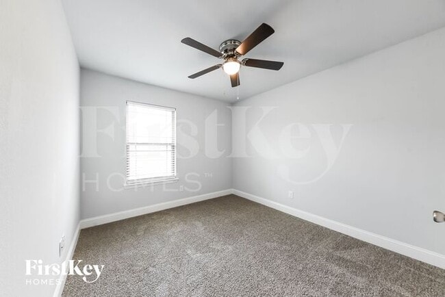 Building Photo - 6014 Kemrock Dr