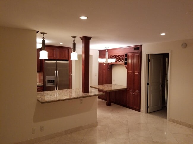 Building Photo - 2857 NE 32nd St