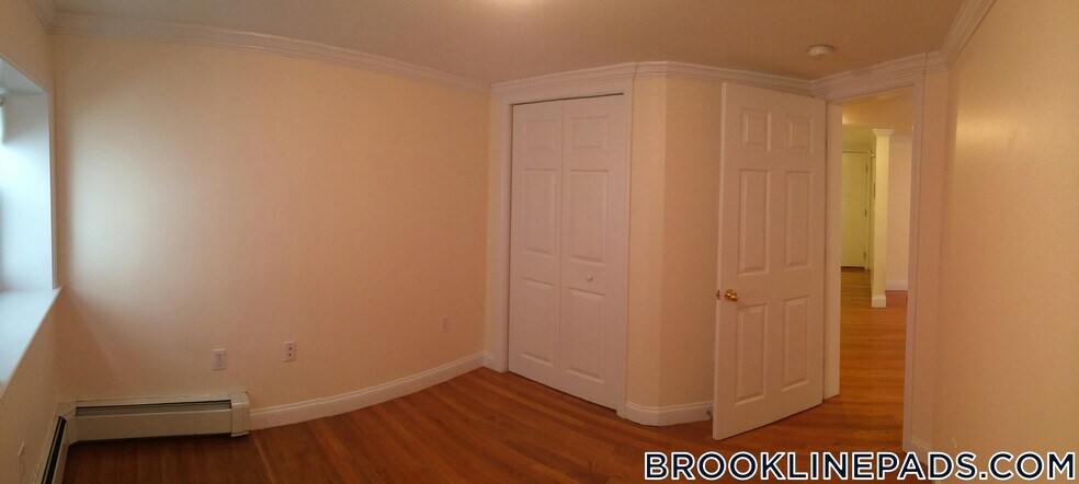 Building Photo - 1539 Beacon St