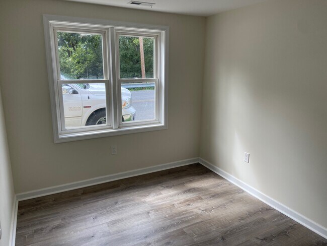 Bedroom - 310 9th Ave