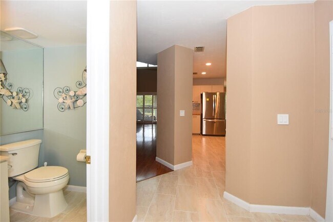 Building Photo - 26 Landings Ln
