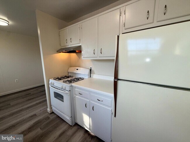 Building Photo - 434 N Armistead St