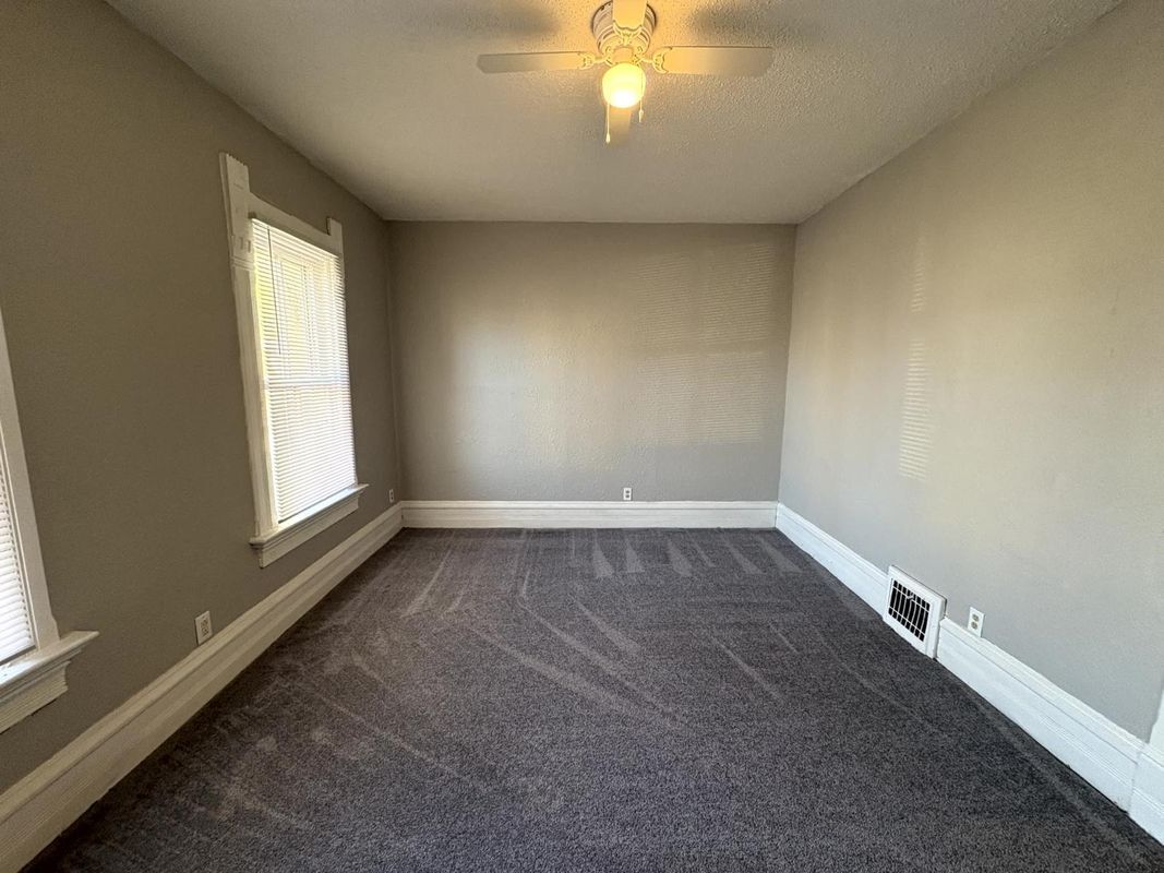 Building Photo - 2708 7th Ave