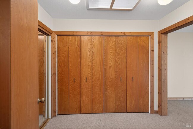 Building Photo - 2299 Sobre Vista Rd