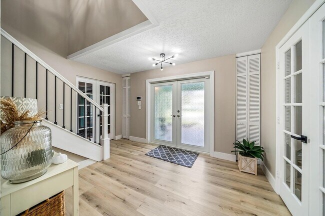 Building Photo - 864 Whippoorwill Row