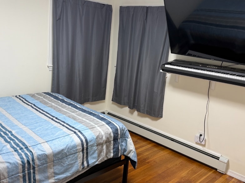 Building Photo - 41 Shurtleff St