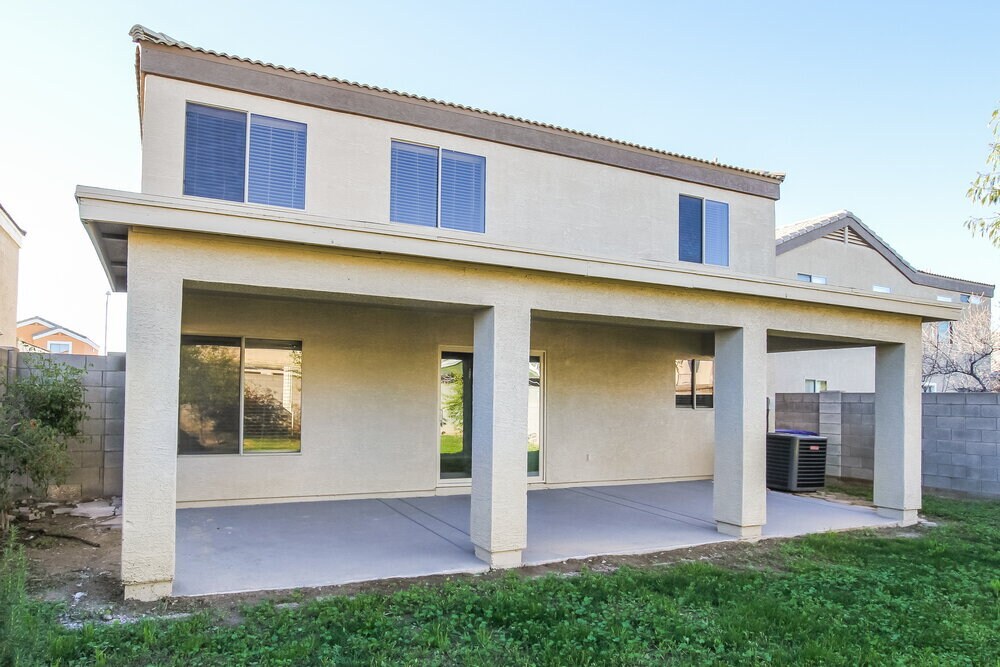 Building Photo - 12334 W Rosewood Dr
