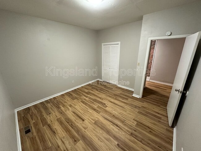 Building Photo - 4250 Castleman Ave