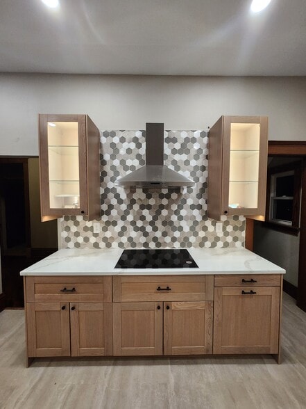 Building Photo - 403 W 4th St