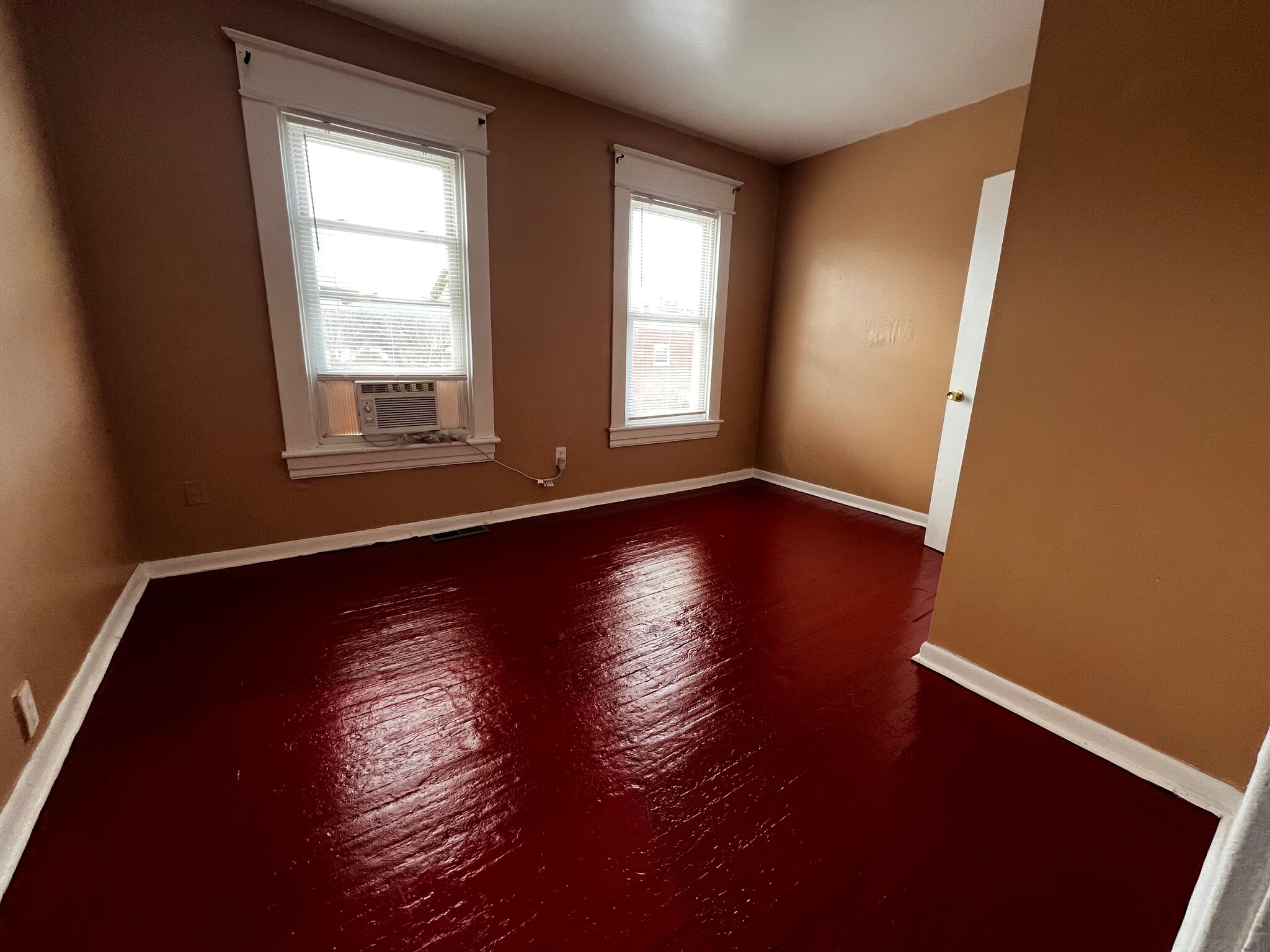 Building Photo - 1131 Loudon Ave NW