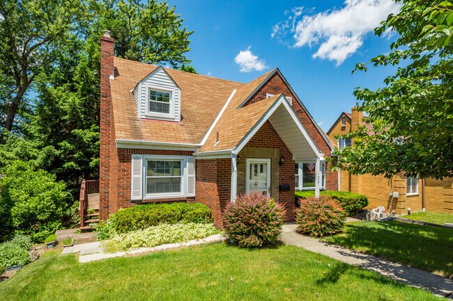 132 Sheldon - 132 Sheldon Ave