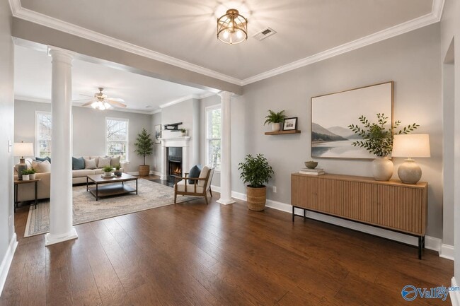 Building Photo - 5104 Frankford Dr SE
