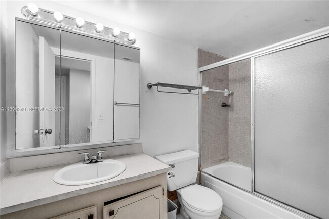 Building Photo - 13155 Ixora Ct