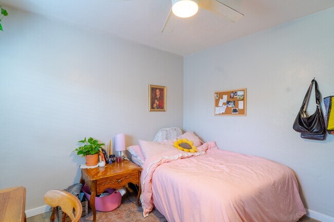 Building Photo - 6430 Montezuma Rd