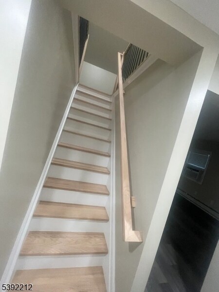 Building Photo - 208 Inslee Pl