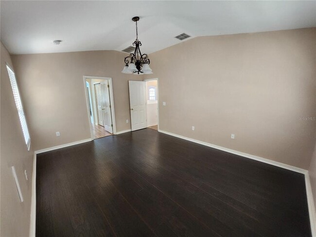 Building Photo - 3913 Roswell Pl