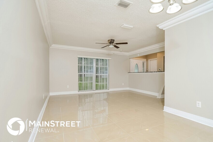 Building Photo - 3818 Southview Dr