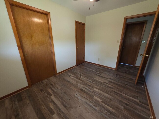 Building Photo - 5930 Edgewood Ave