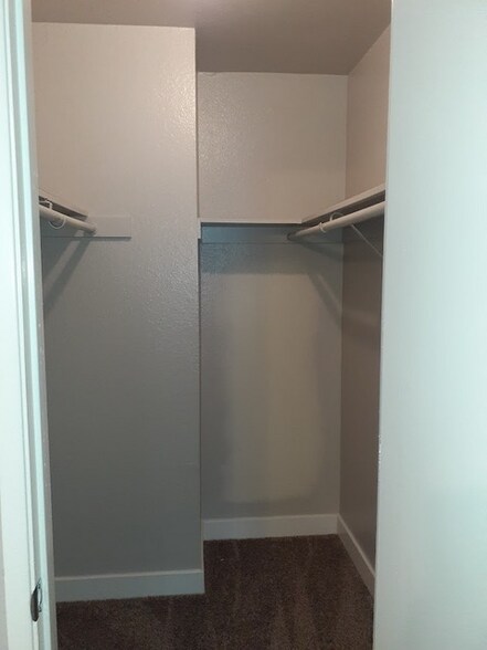 Building Photo - 4264 N Bengston Ave