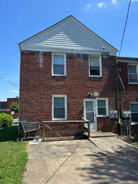 Back Entrance - 5408 Midwood Ave