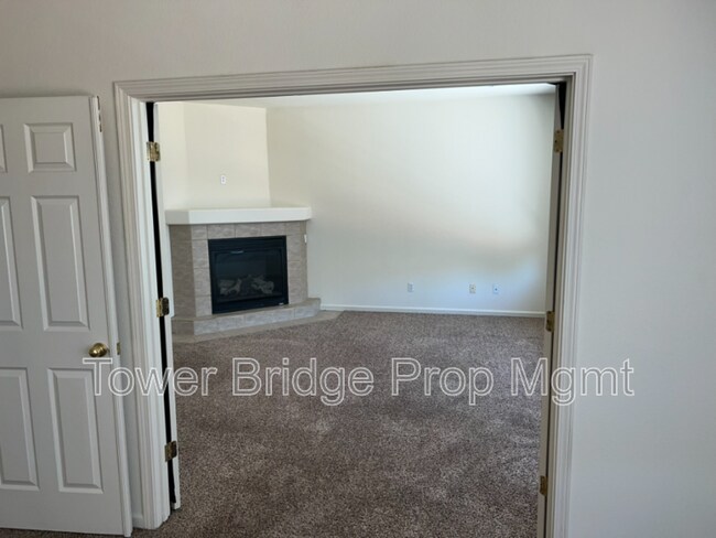 Building Photo - 3918 Ginko Way