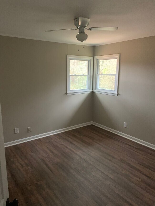 Primary Photo - 20 Mary Ella Dr