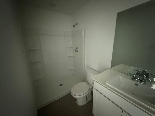 Building Photo - Tres Laurels-Wellton