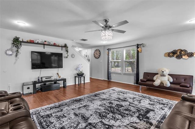 Building Photo - 7101 Wind Row Dr