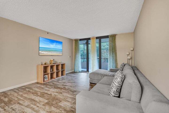 Building Photo - 2070 Homewood Blvd