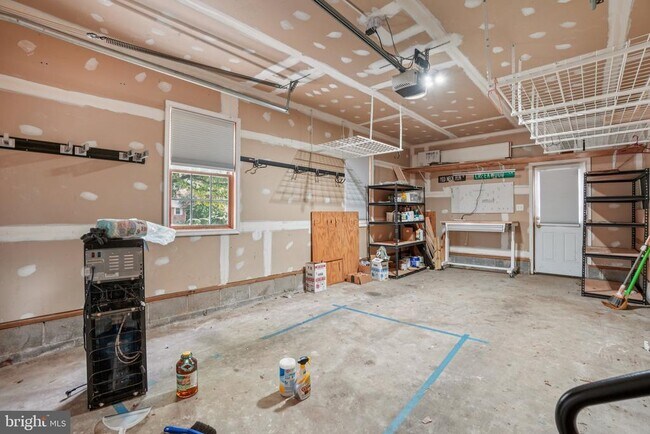 Building Photo - 7009 Hickory Hill Rd