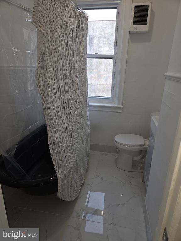 Building Photo - 1435 W Cayuga St