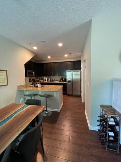 Building Photo - 222 Amistad Dr