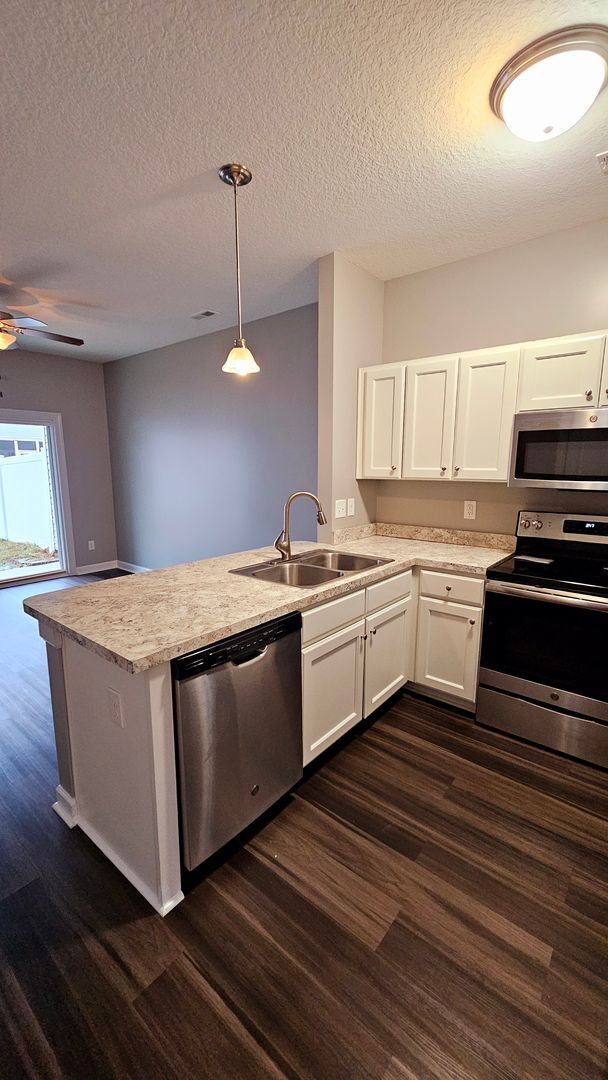 Building Photo - 2 Bedroom 2.5 BA in Carolina Forest