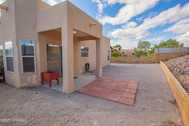 Building Photo - 2656 Bearcat Dr
