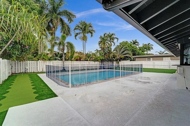 Building Photo - 3501 N Park Rd