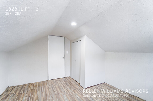 Building Photo - New 3BD avail now - 2 full baths and priva...