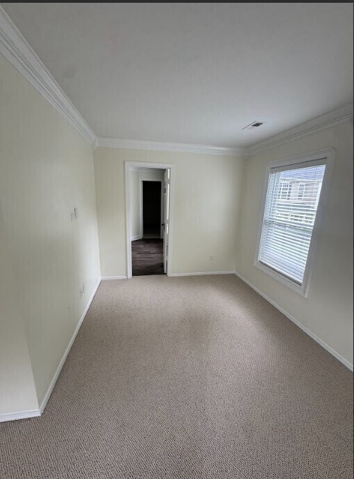 Building Photo - MOVE IN SPECIAL! $200 OFF FIRST MONTHS REN...