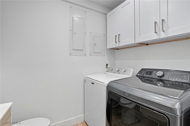 Building Photo - 5122 Starfish Ave