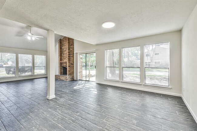 Building Photo - 5222 Creek Shadows Dr