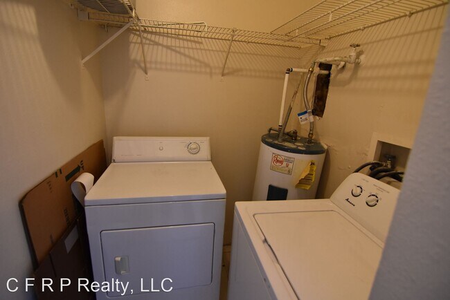 Building Photo - 1 br, 1 bath House - 4756 Walden Circle #635