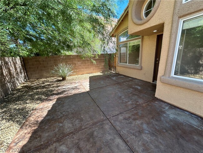 Building Photo - 10404 Horseback Ridge Ave