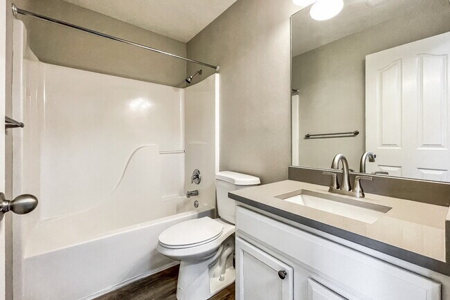 Building Photo - 2192 Cedar Trails Way N