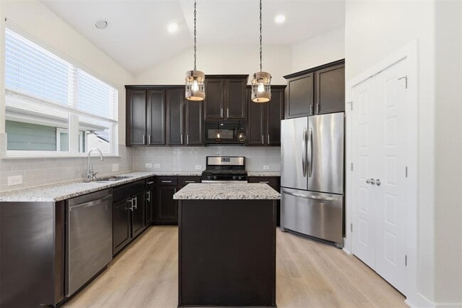 Building Photo - 7208 Lysander Ct