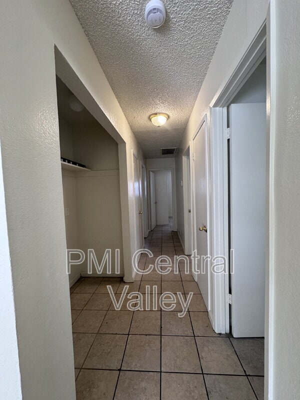 Building Photo - 7921 Montgomery Ave