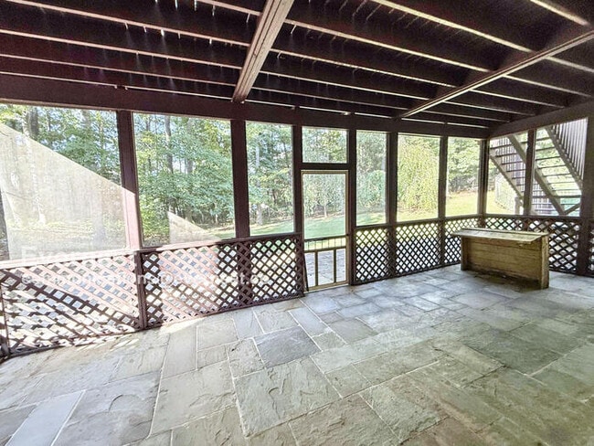 Building Photo - 1119 Hardwood Cove Rd
