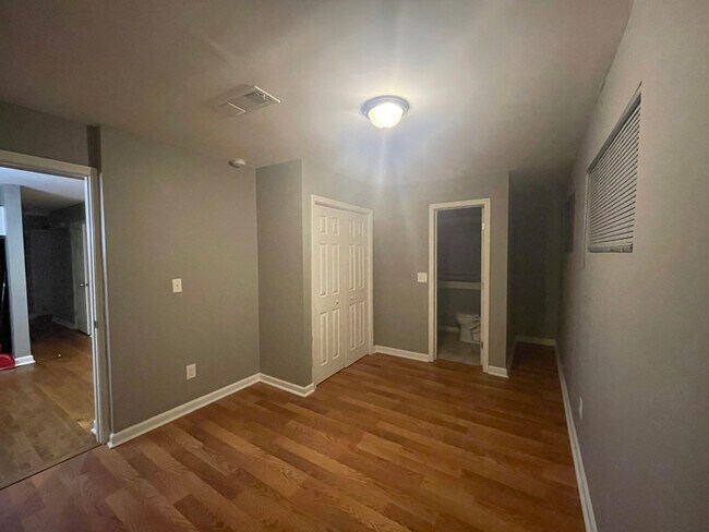 Building Photo - 4838 Bartlett Rd