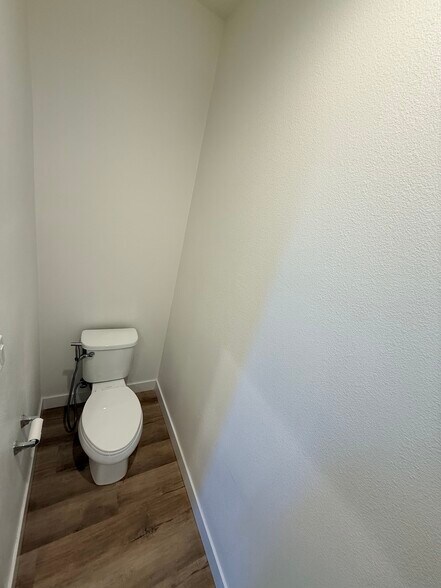 Building Photo - 30722 Sugarmill Ln