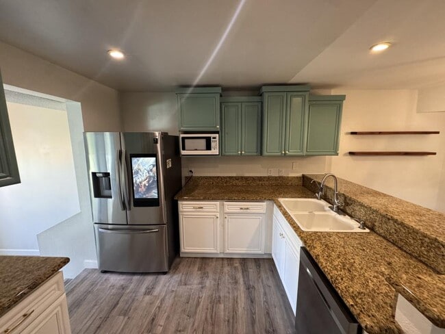 Building Photo - 4629 Villas Ct